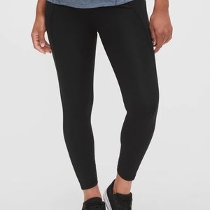 Maternity GapFit 7/8 Leggings in Black - sz S